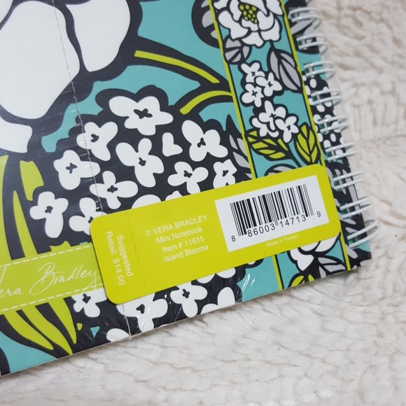 Vera Bradley mini notebook - Picture 3 of 4